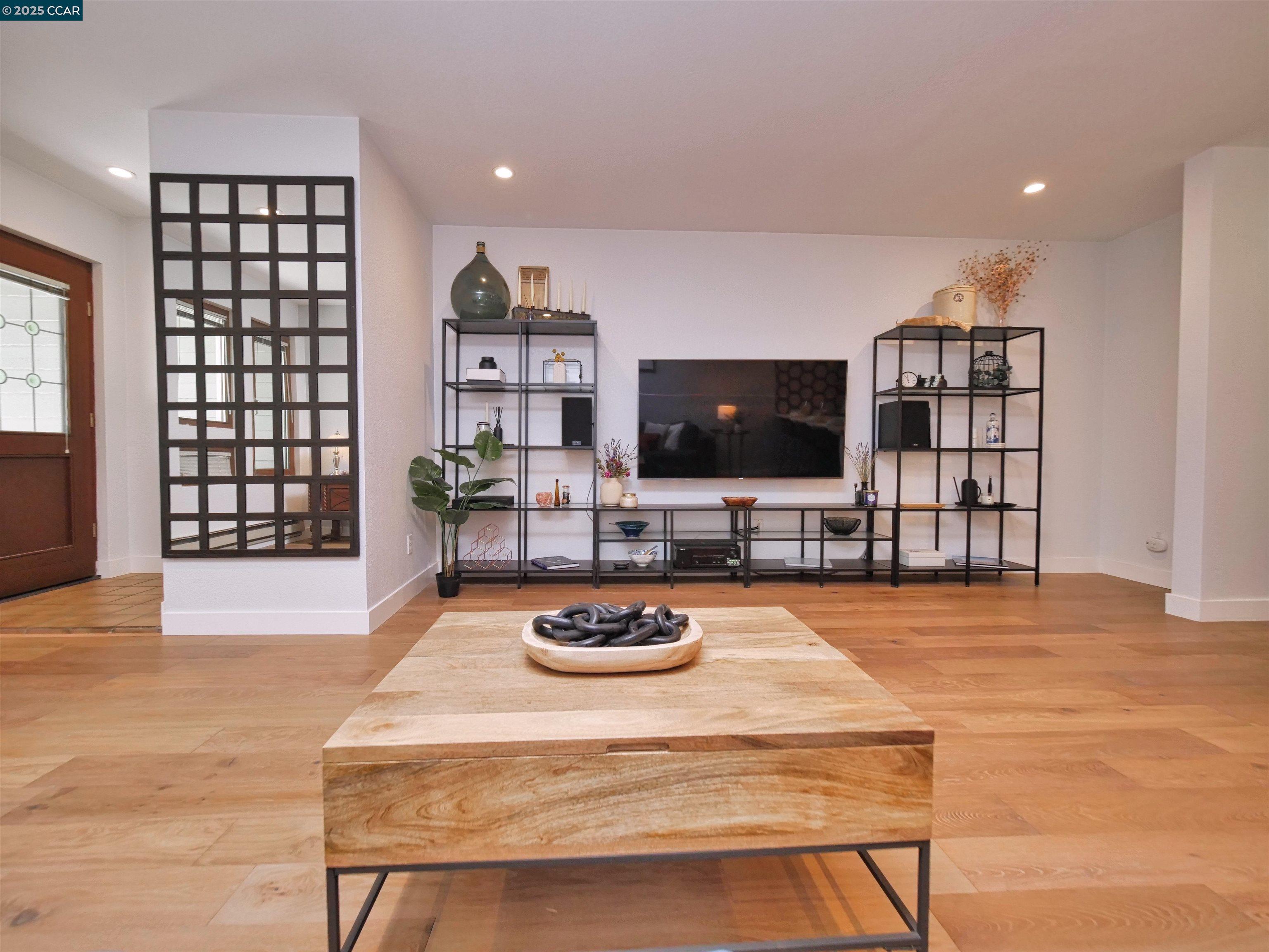 700 Suntree Lane # 705