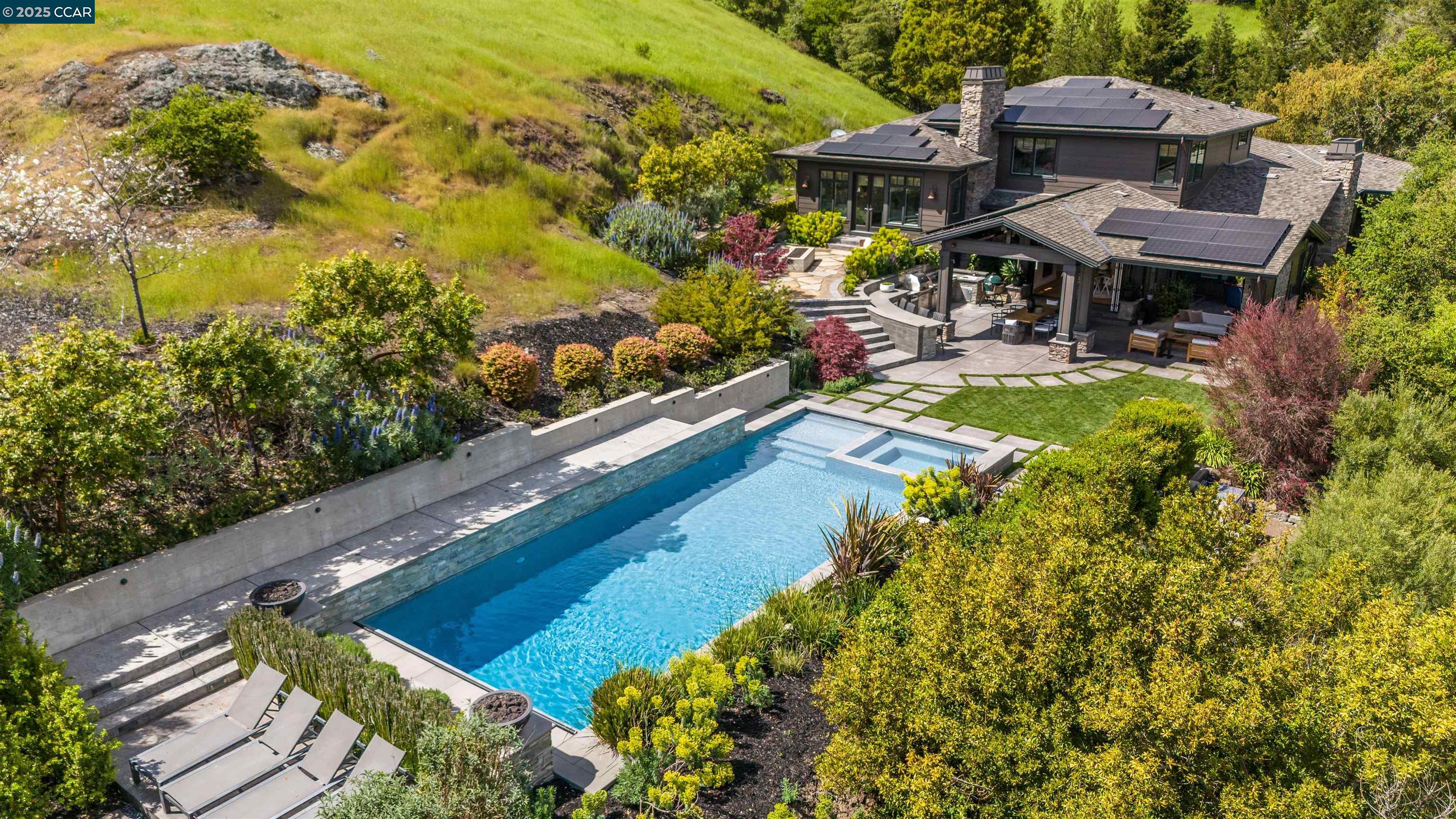 38 Valley View Dr