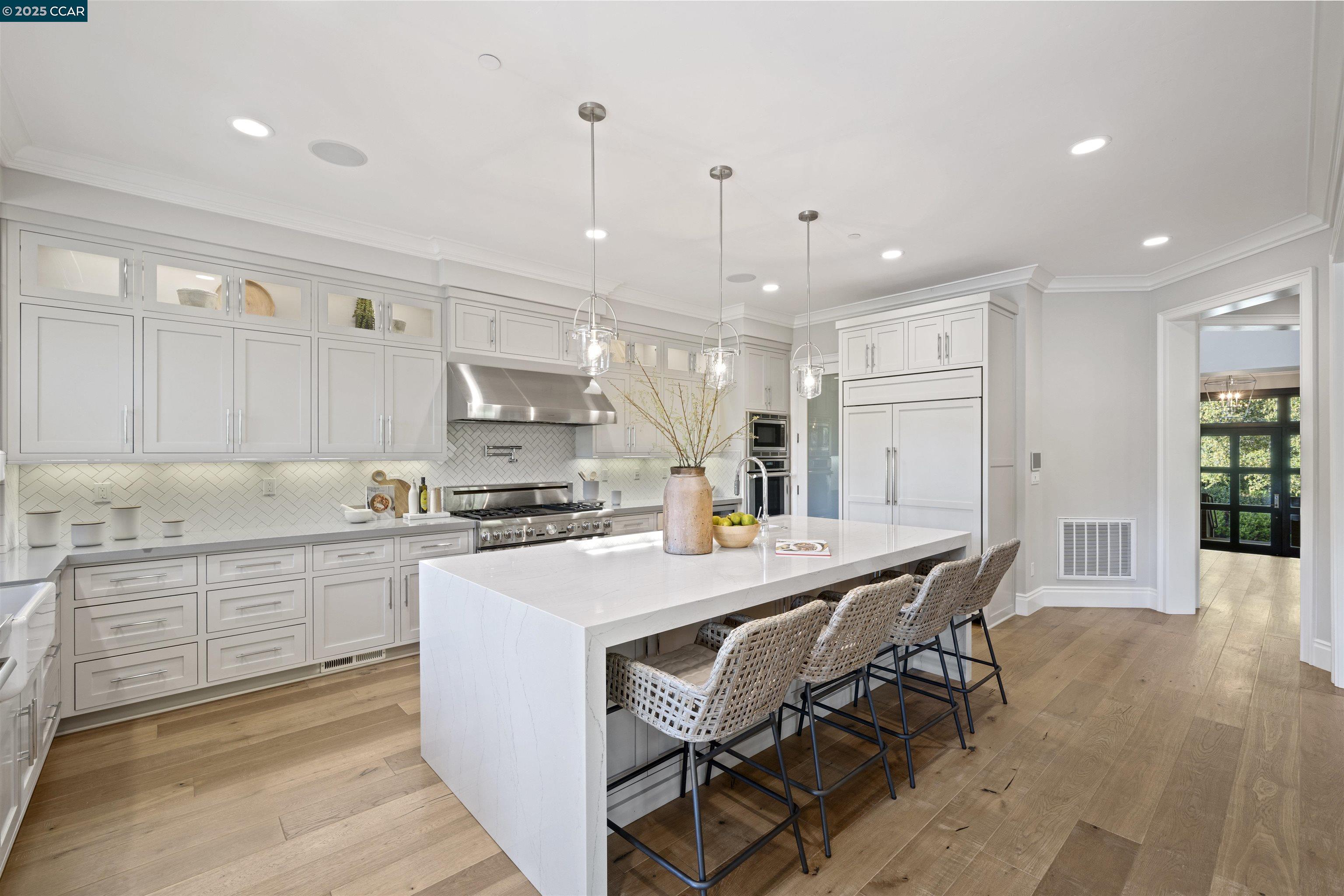 38 Valley View Dr