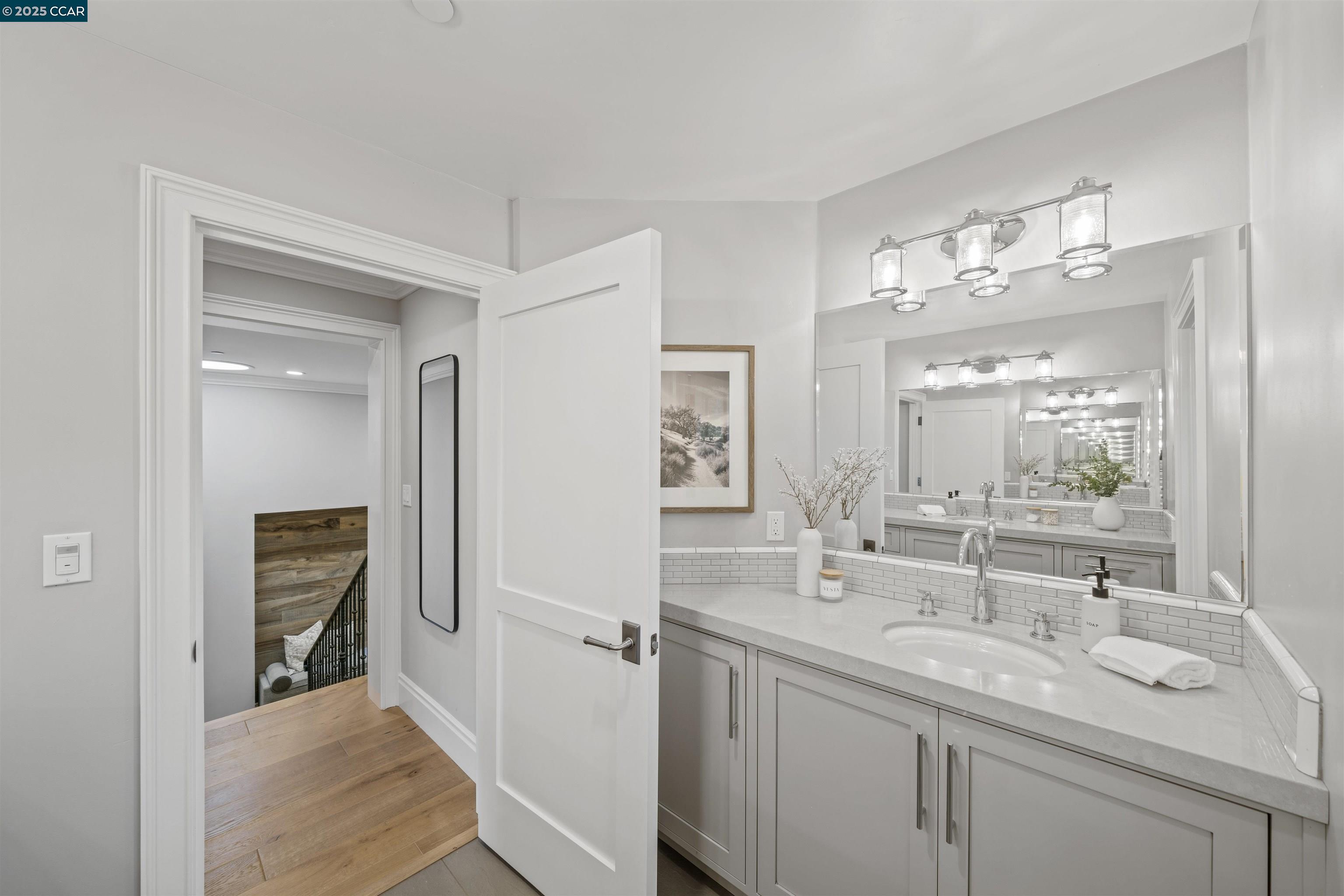38 Valley View Dr