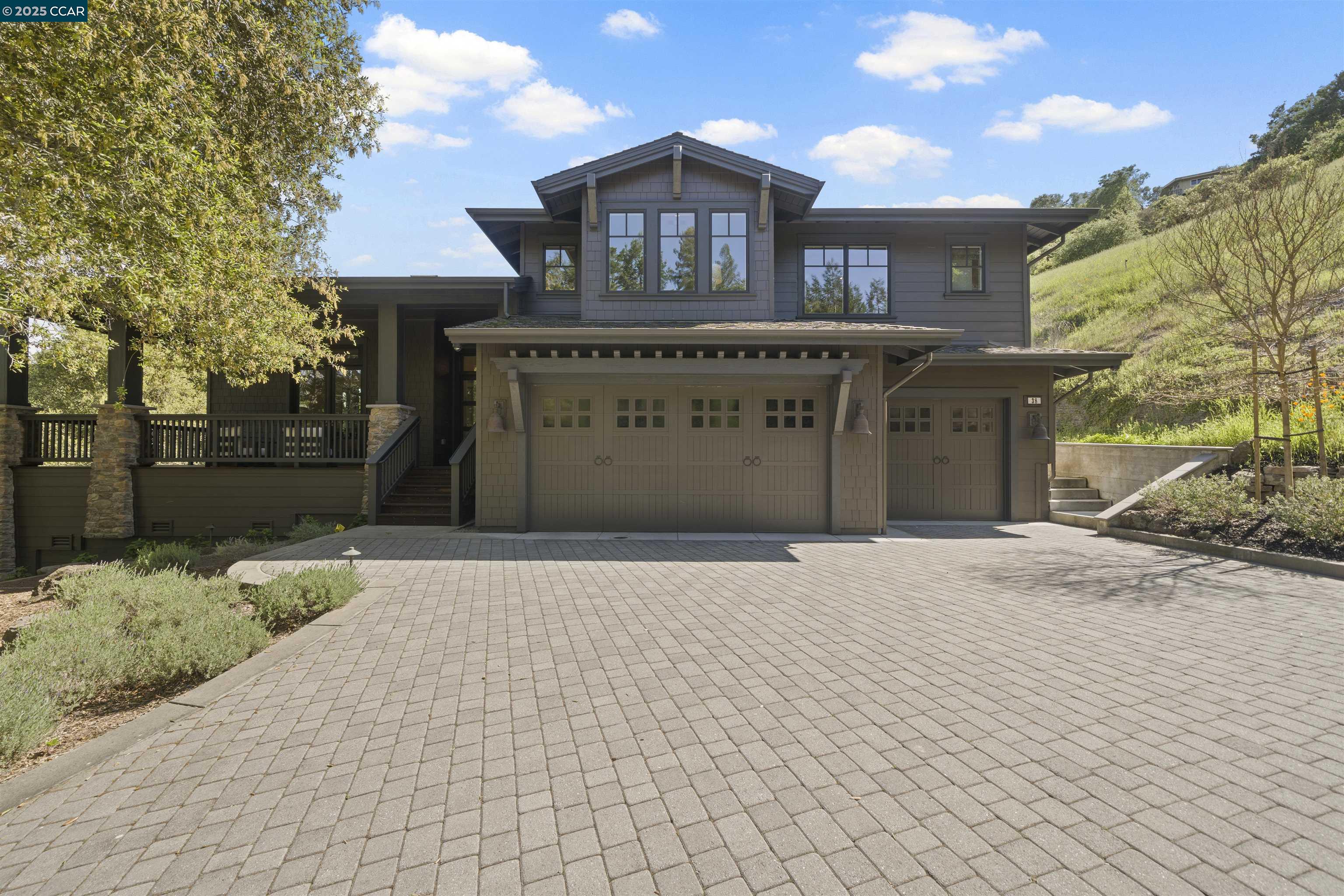 38 Valley View Dr
