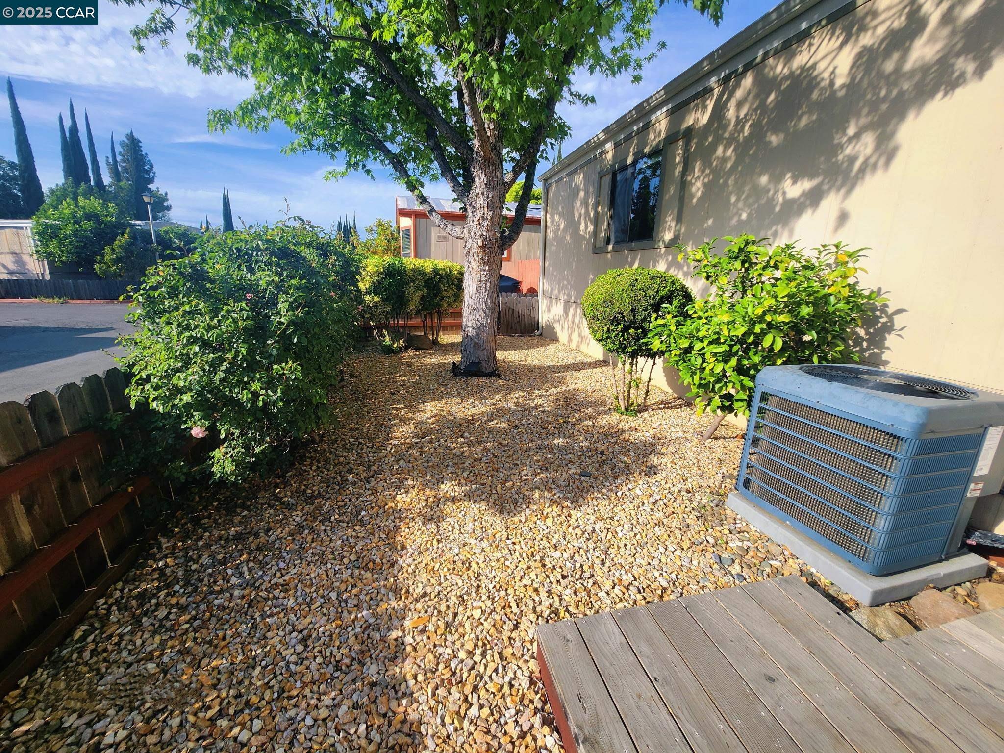 21 Sunset Dr # 21