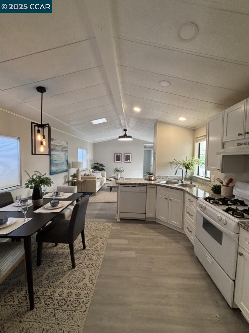 21 Sunset Dr # 21