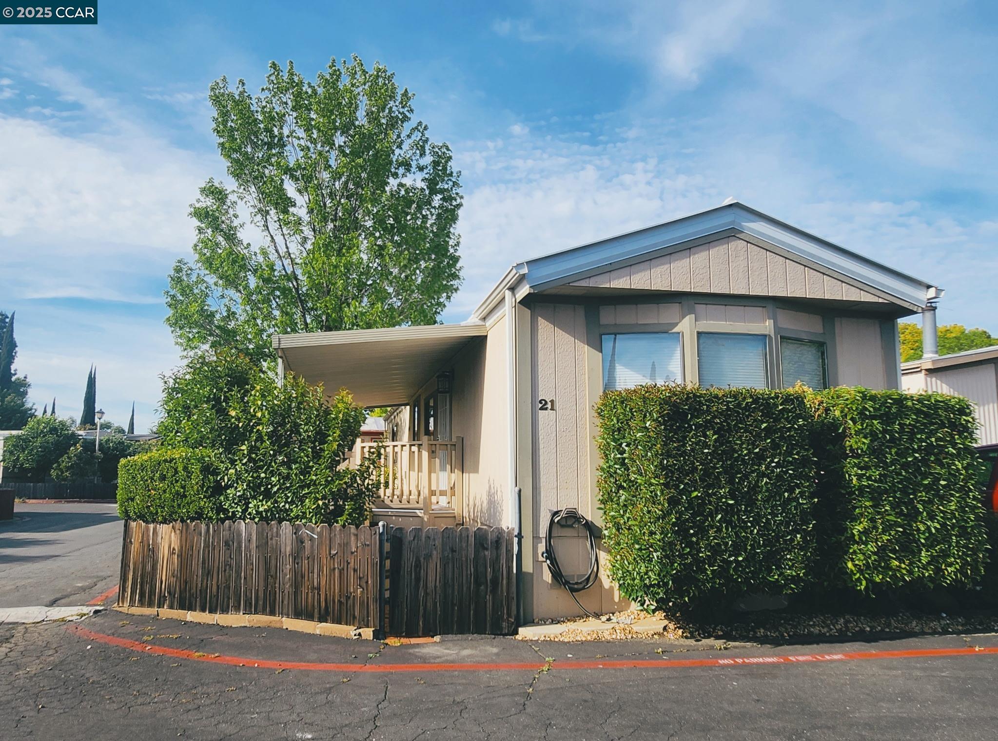 21 Sunset Dr # 21