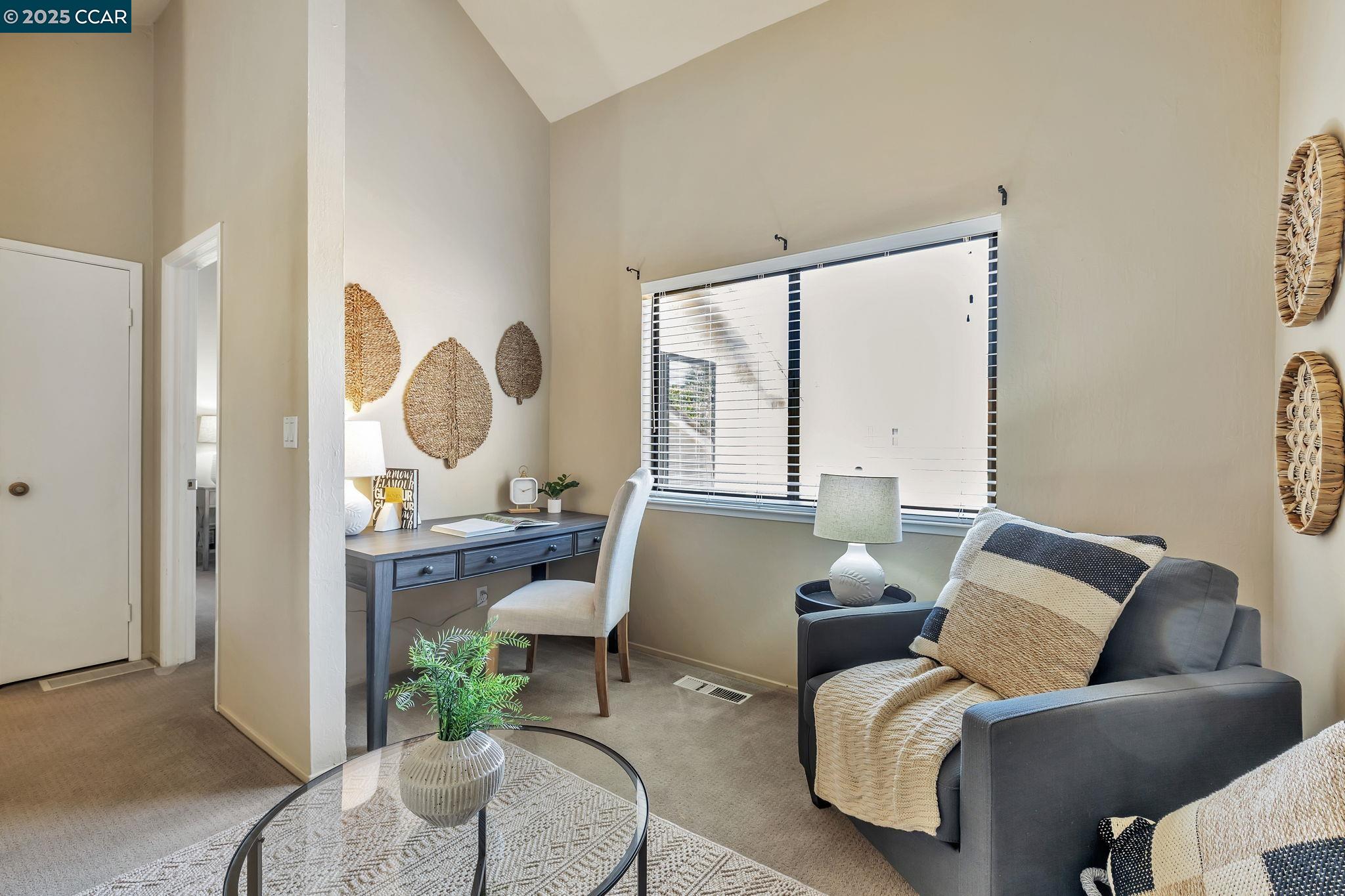 102 Northcreek Cir