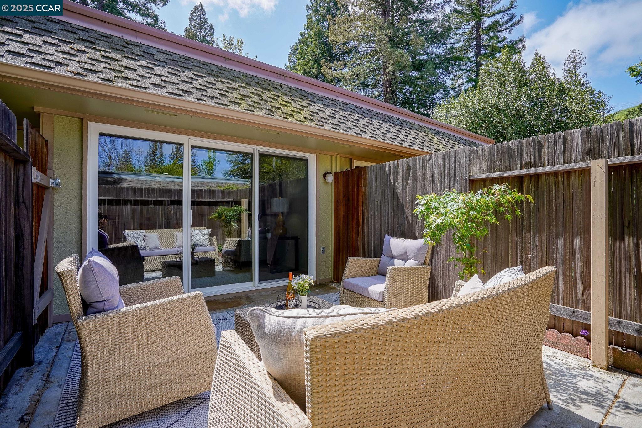 1625 Skycrest Dr # 27