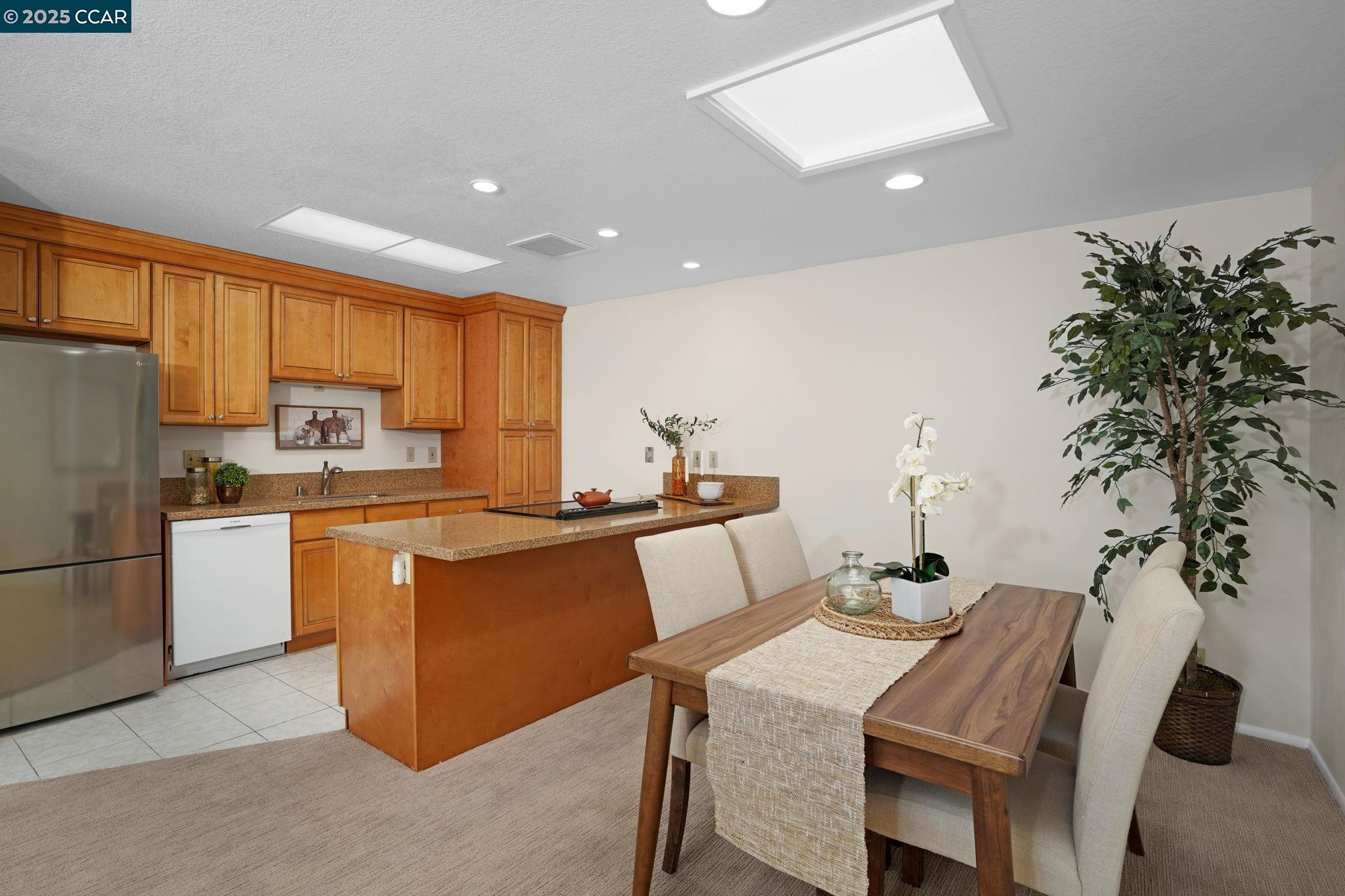 1625 Skycrest Dr # 27