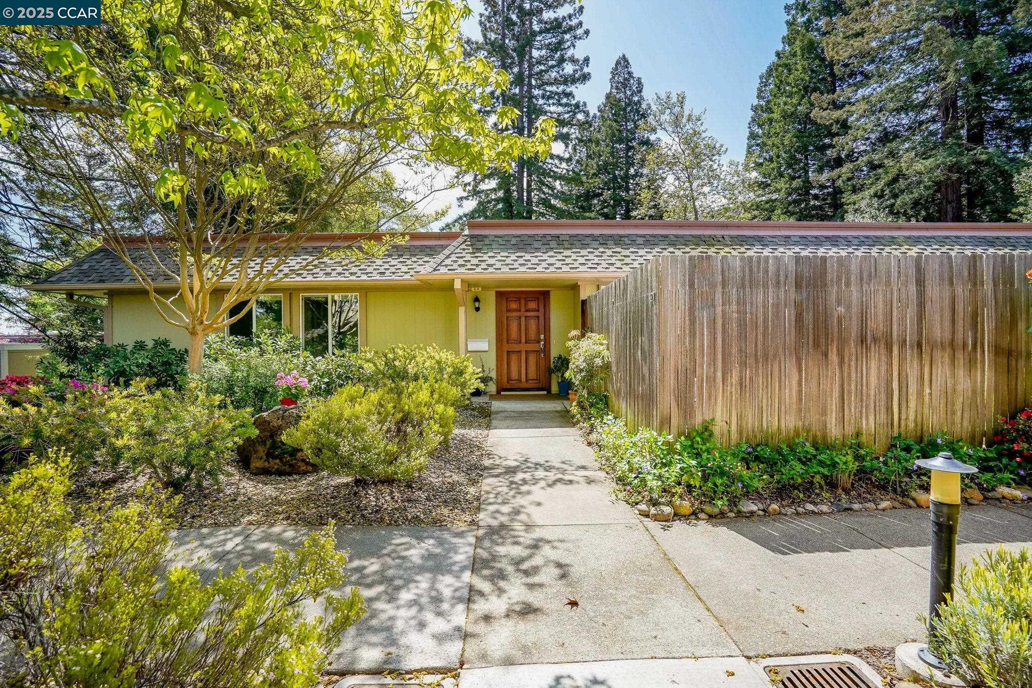 1625 Skycrest Dr # 27