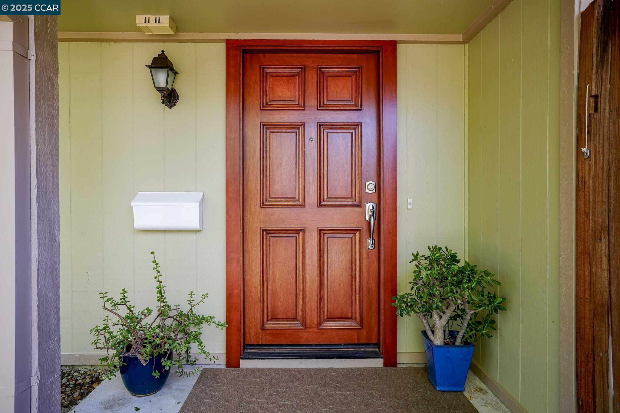 1625 Skycrest Dr # 27