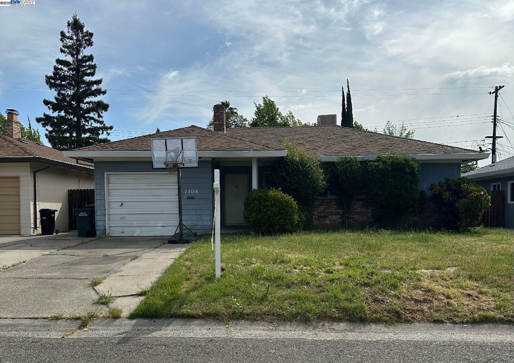 2108 Carlotta Dr