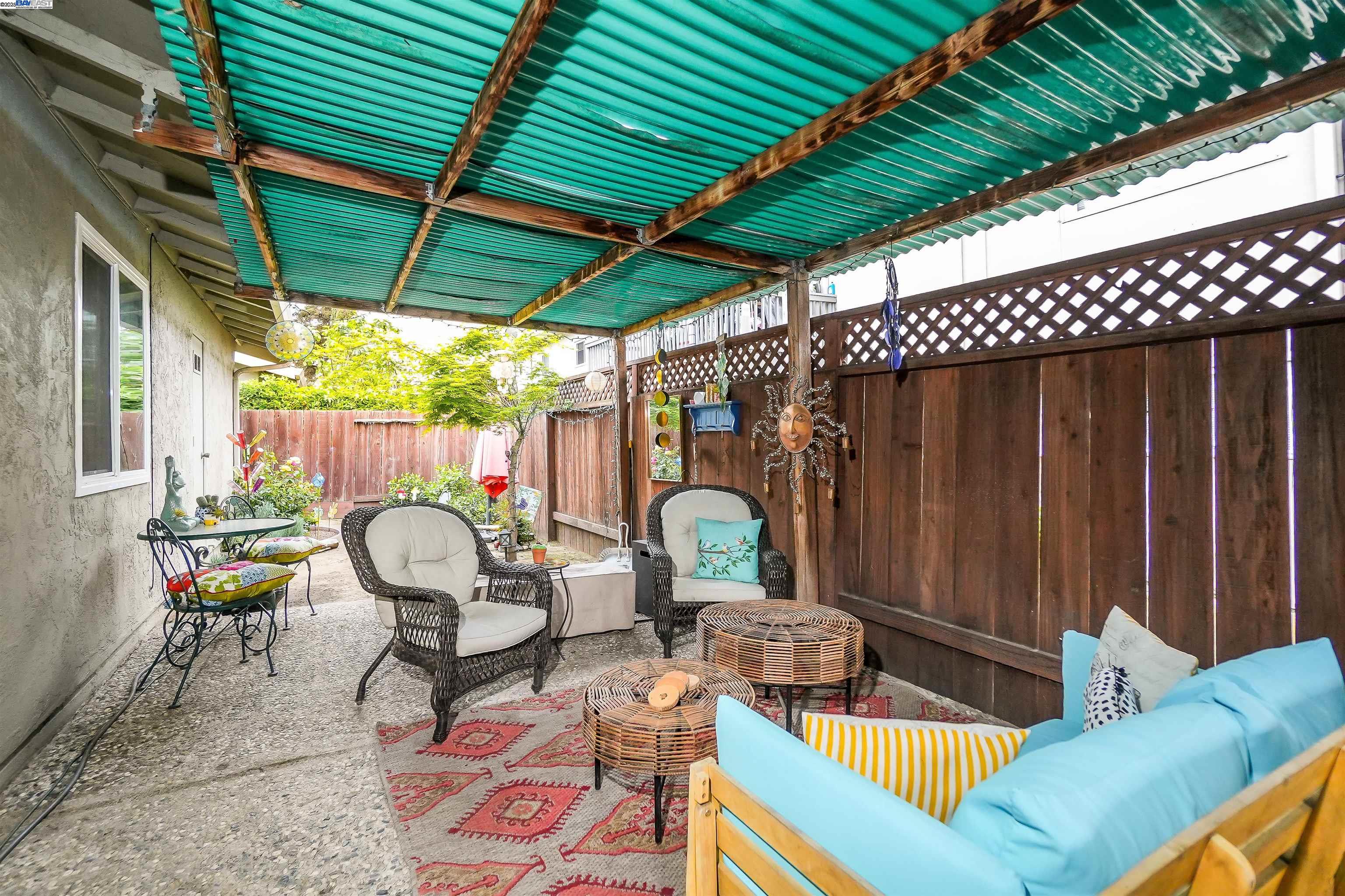 179 Loma Verde Dr