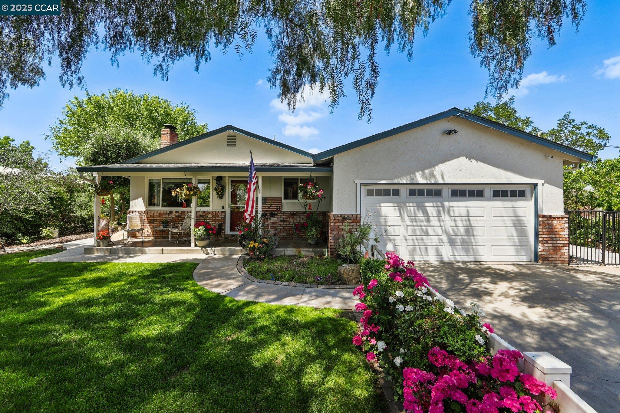 91 Lozoya Way