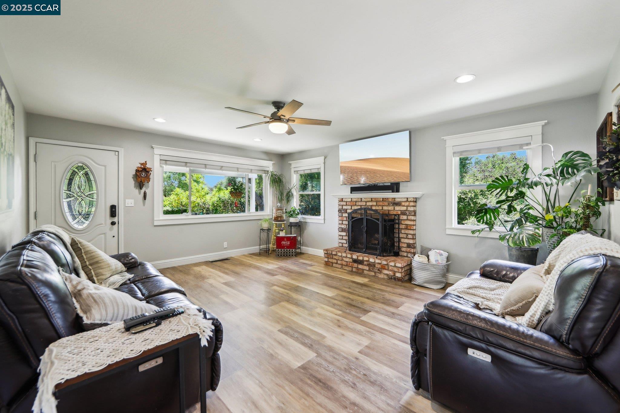 91 Lozoya Way
