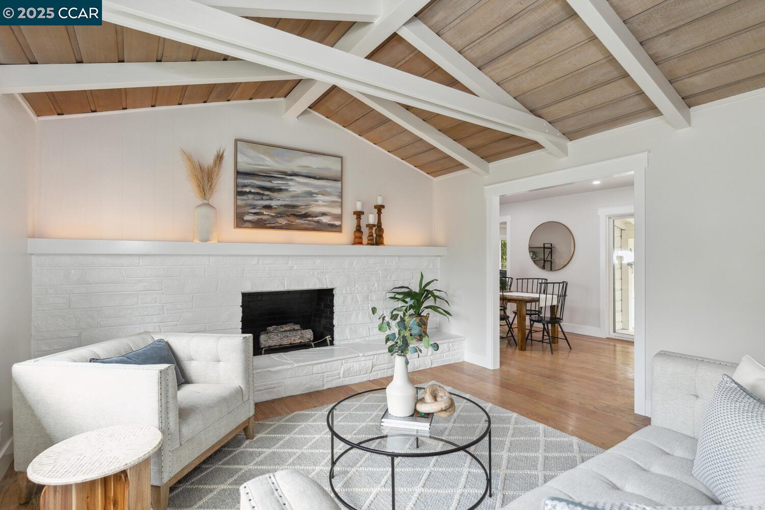 3115 Ebano Dr