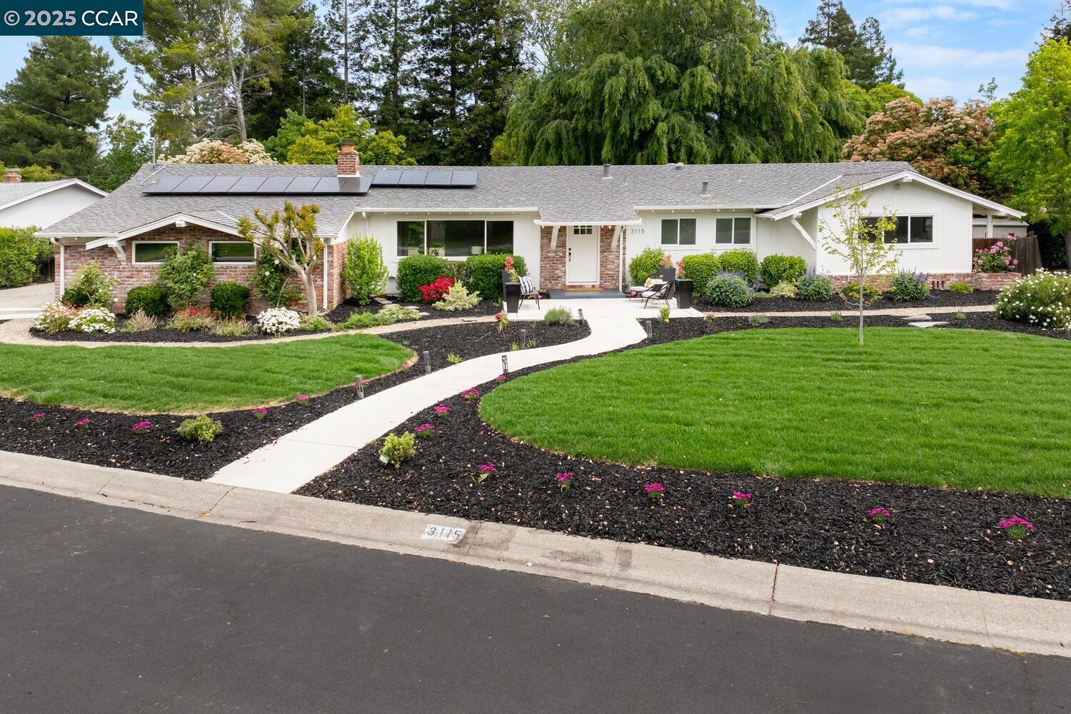 3115 Ebano Dr