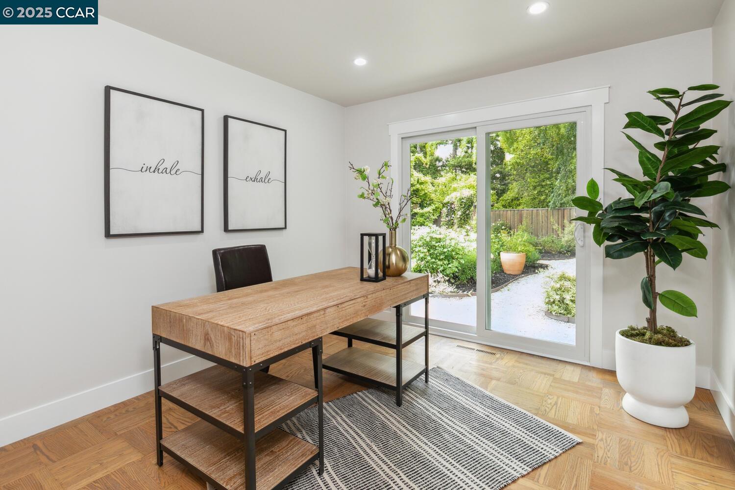 3115 Ebano Dr
