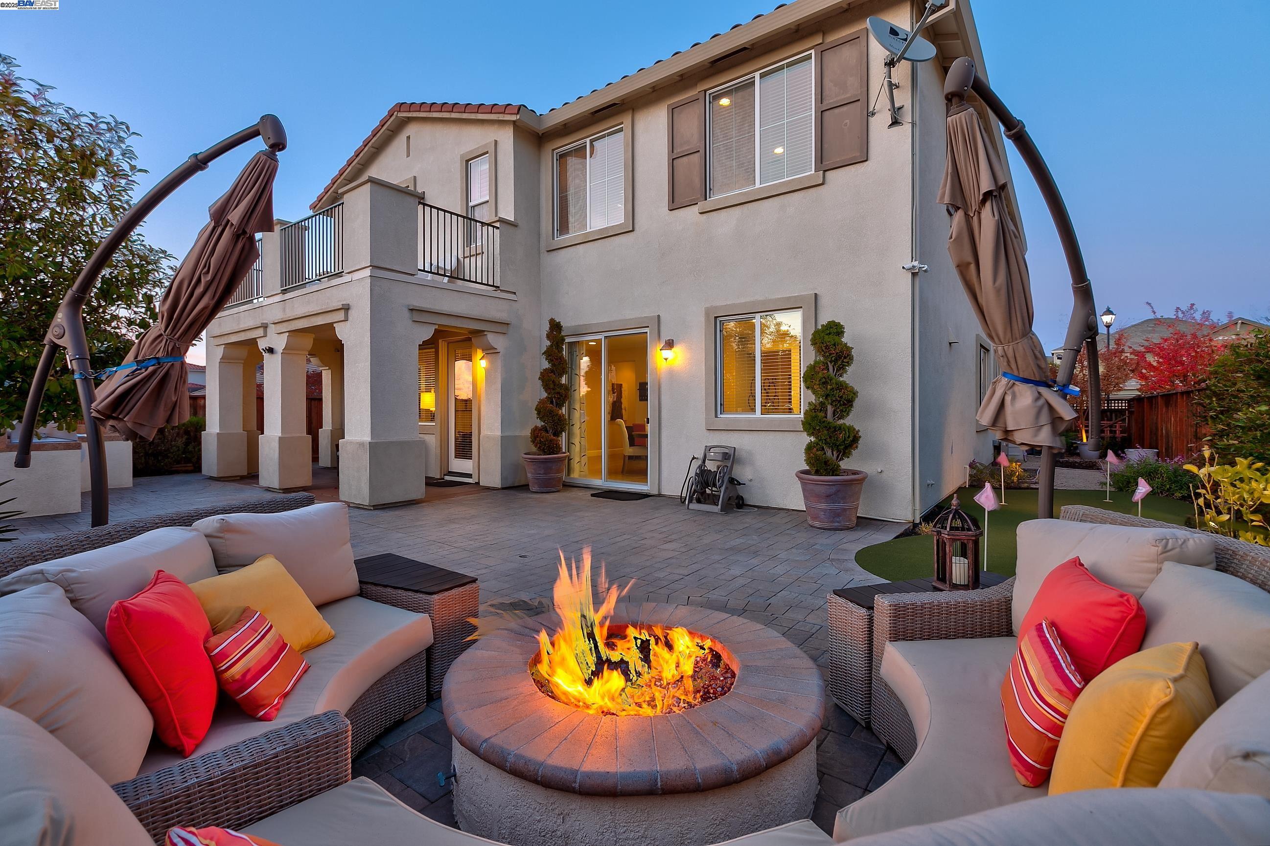 2394 AMANTEA WAY