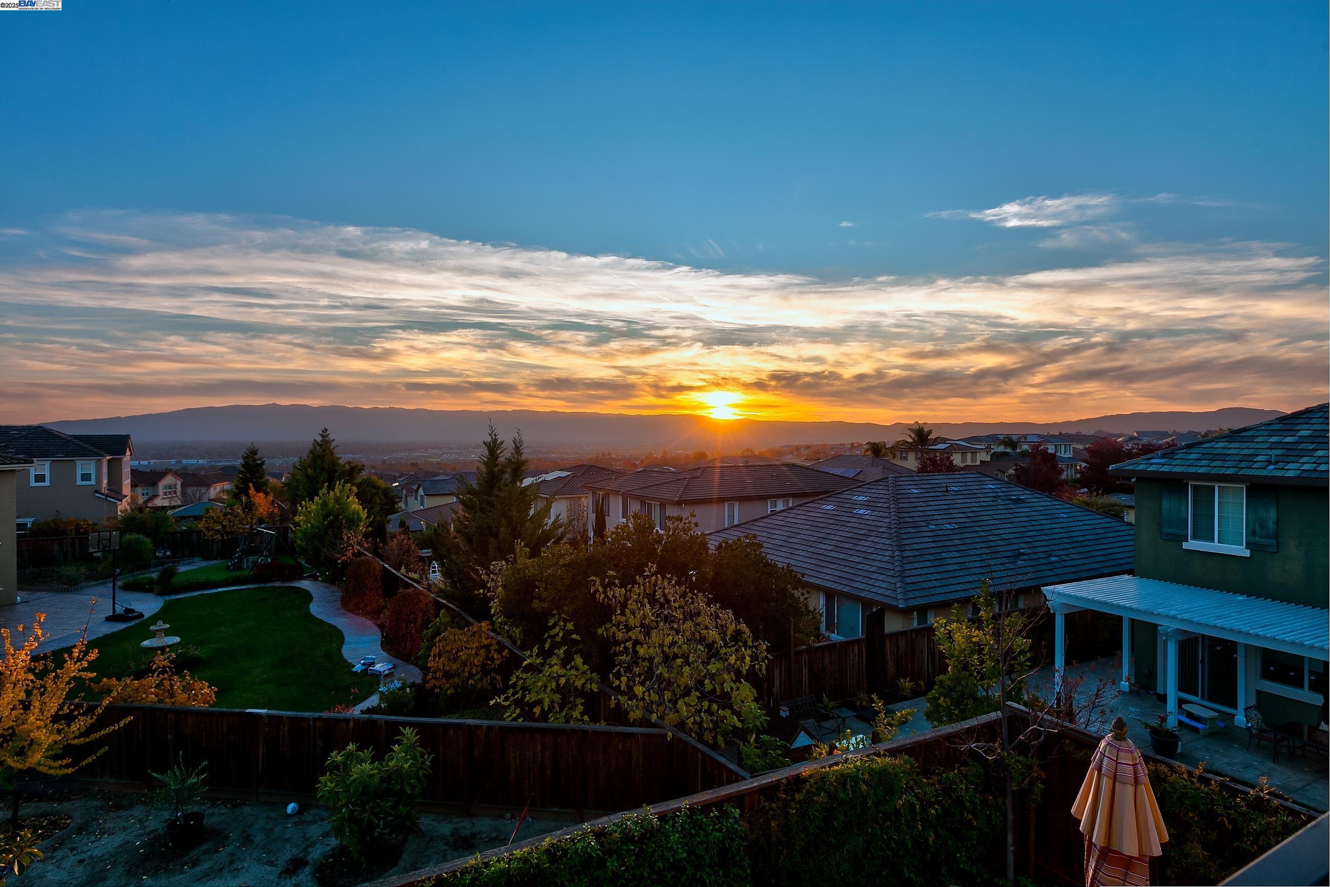 2394 AMANTEA WAY