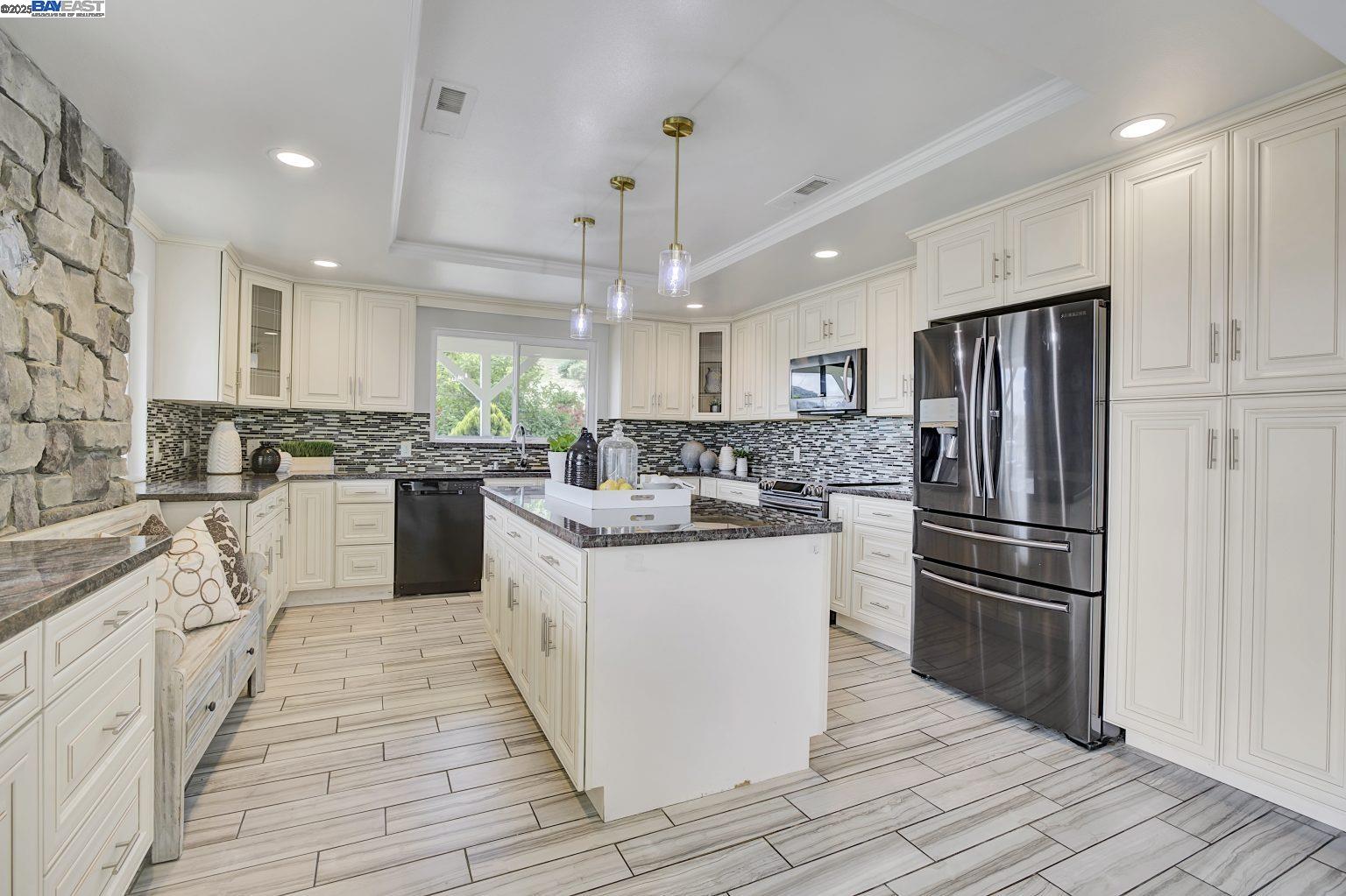 10705 Dublin Canyon Rd