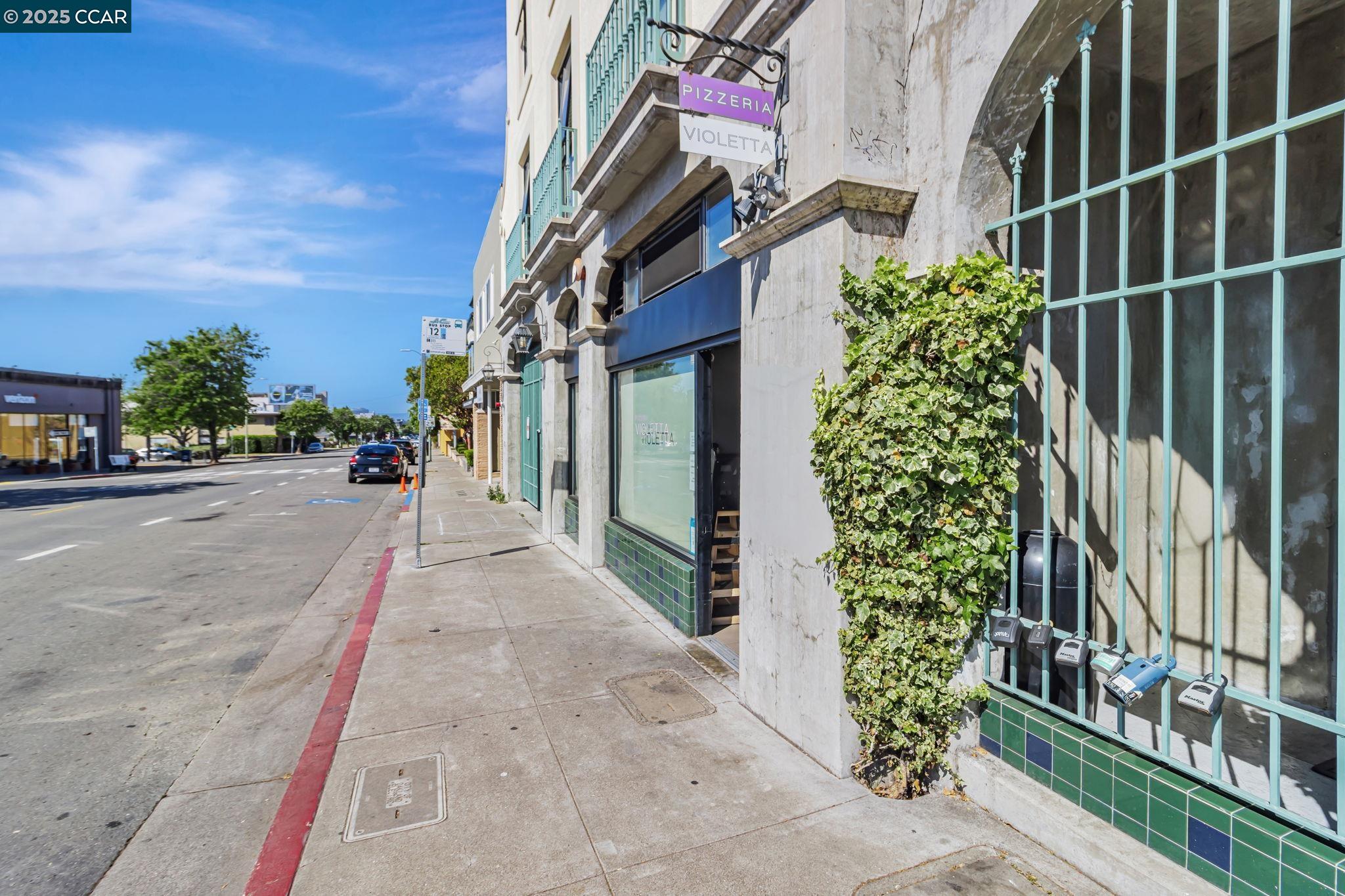 4395 Piedmont Ave # P208