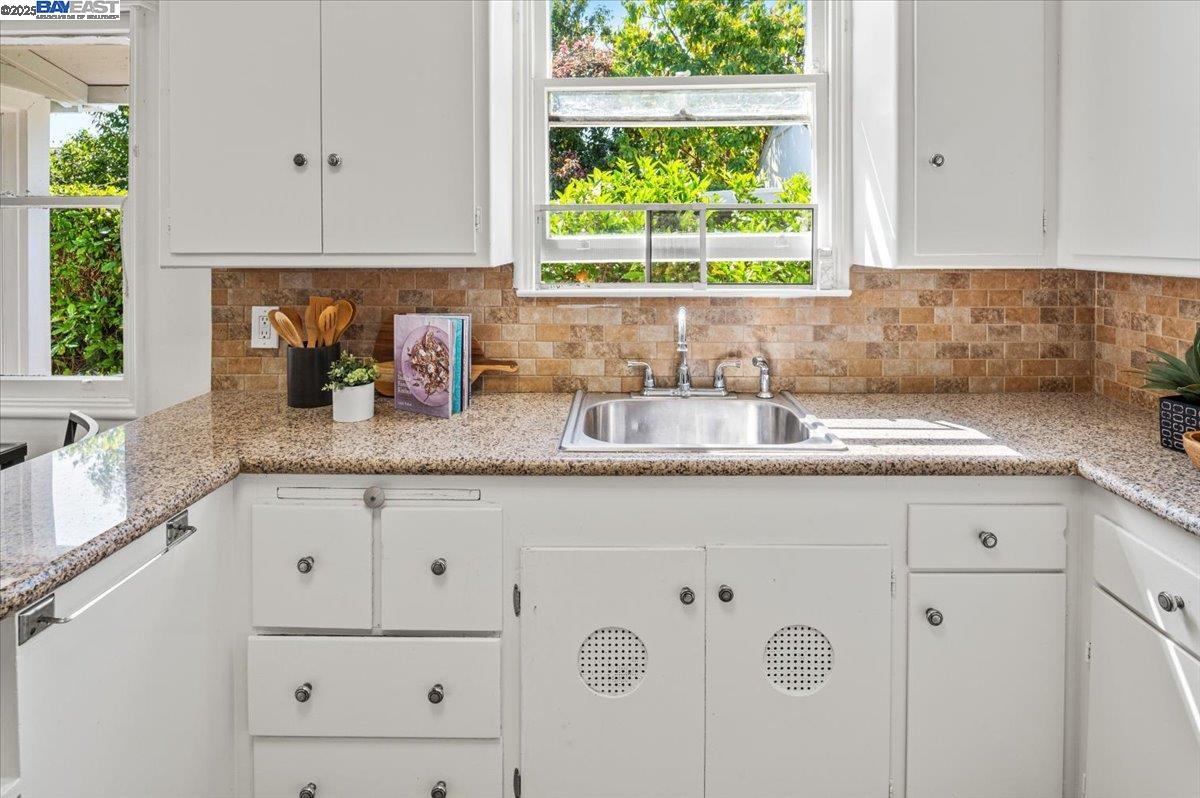 231 Bowling Green St