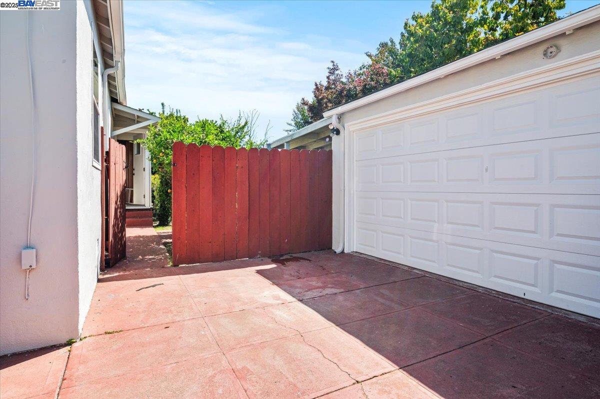 231 Bowling Green St