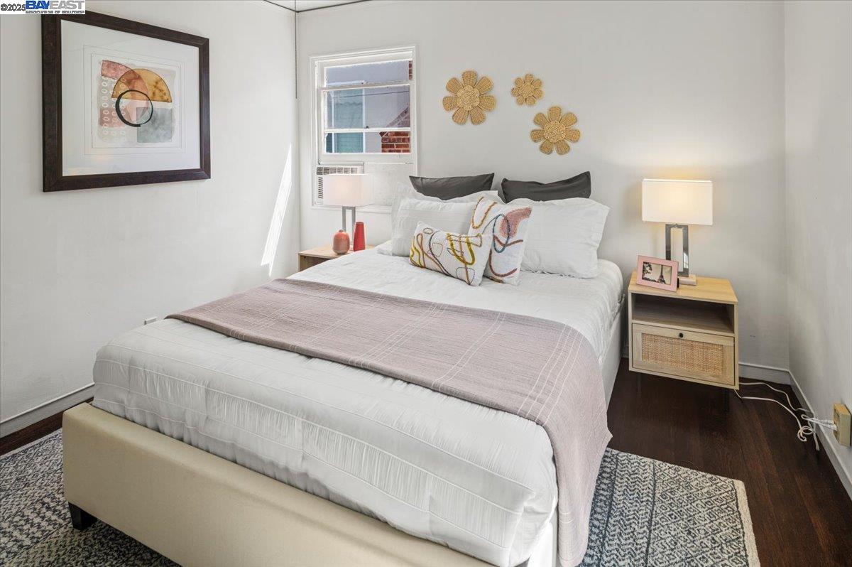 231 Bowling Green St