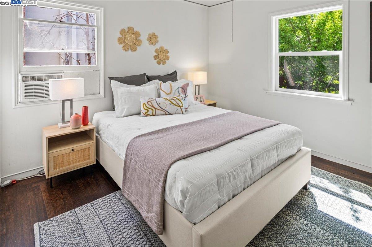 231 Bowling Green St