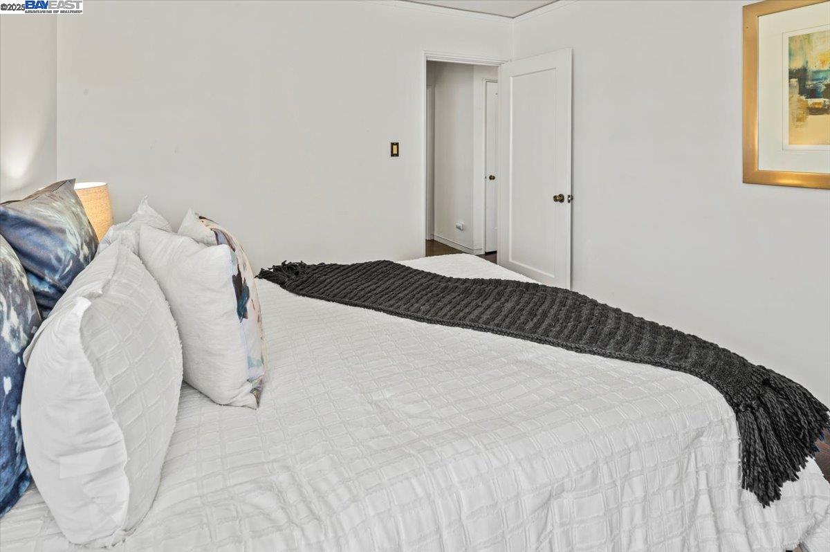 231 Bowling Green St