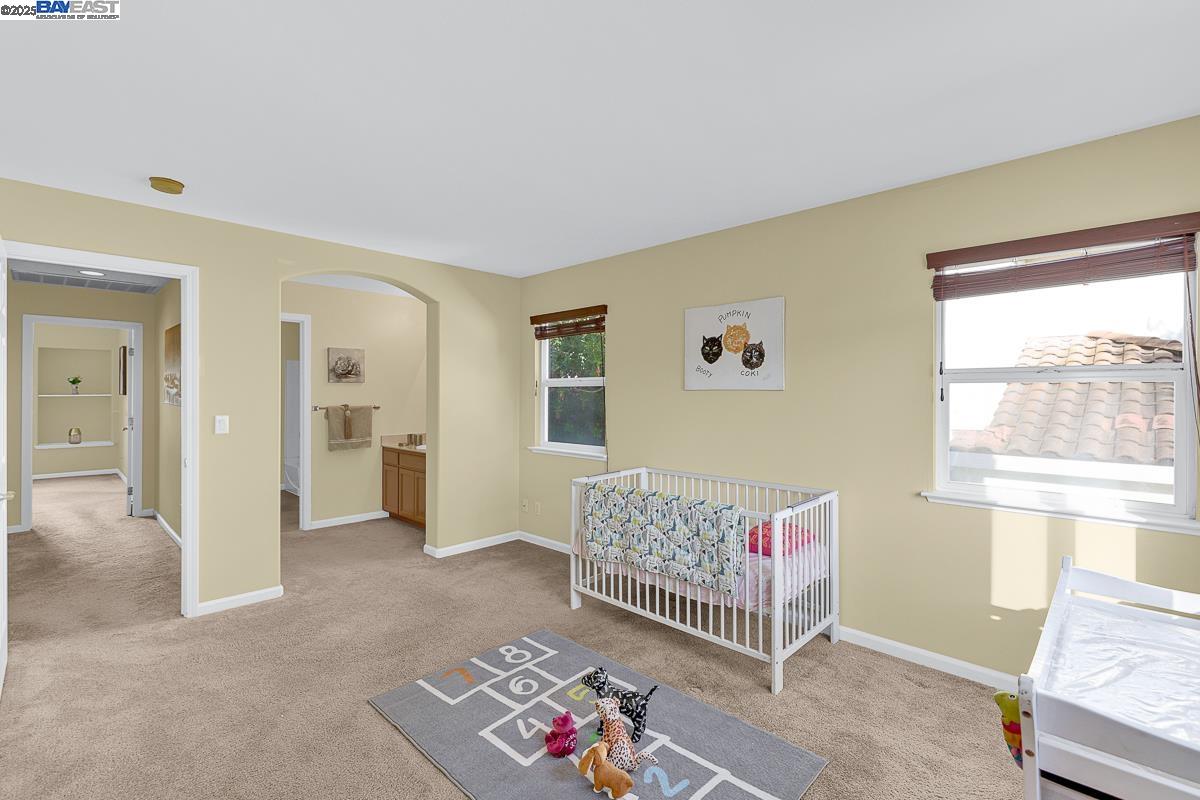 436 Wood Glen Dr