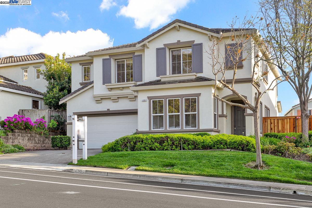 436 Wood Glen Dr