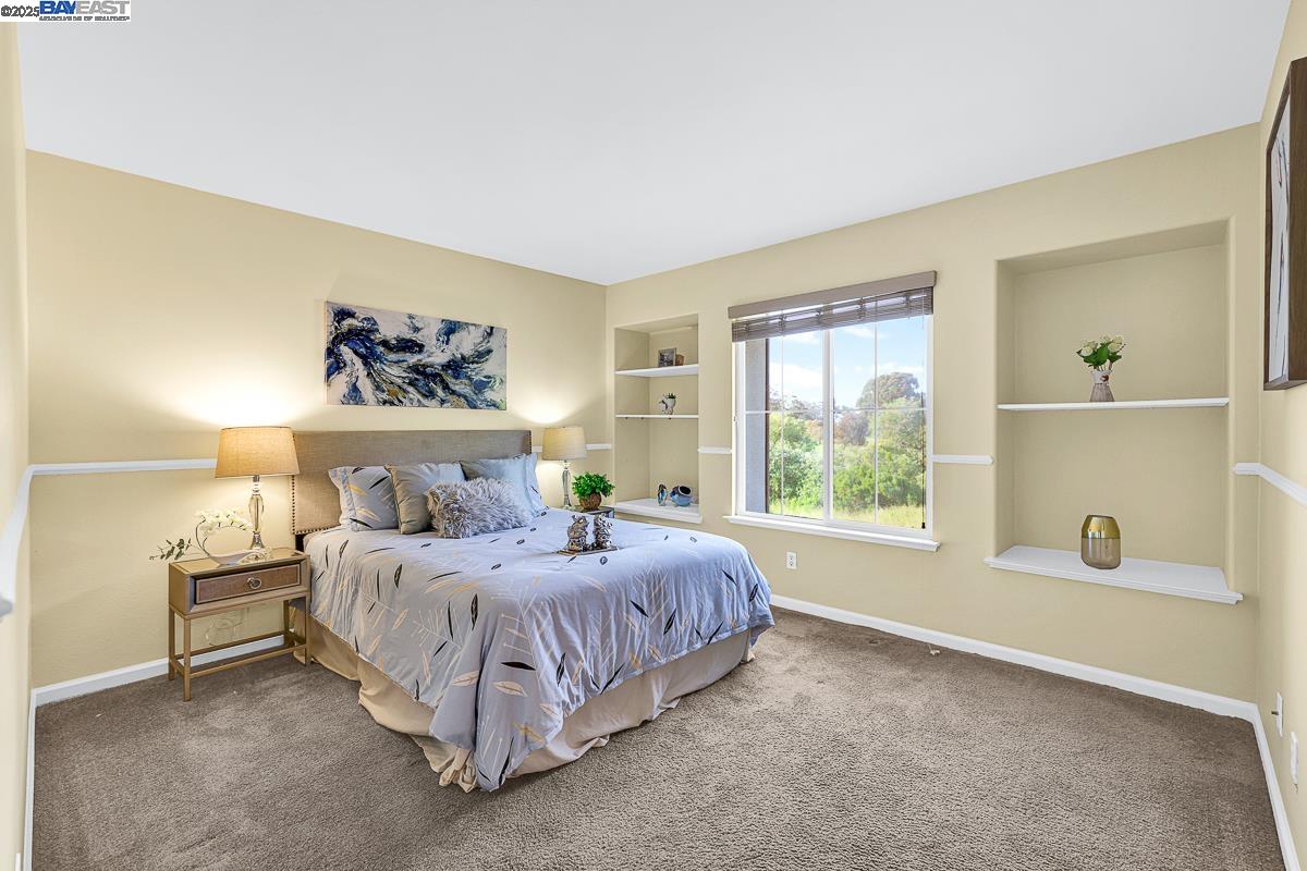 436 Wood Glen Dr