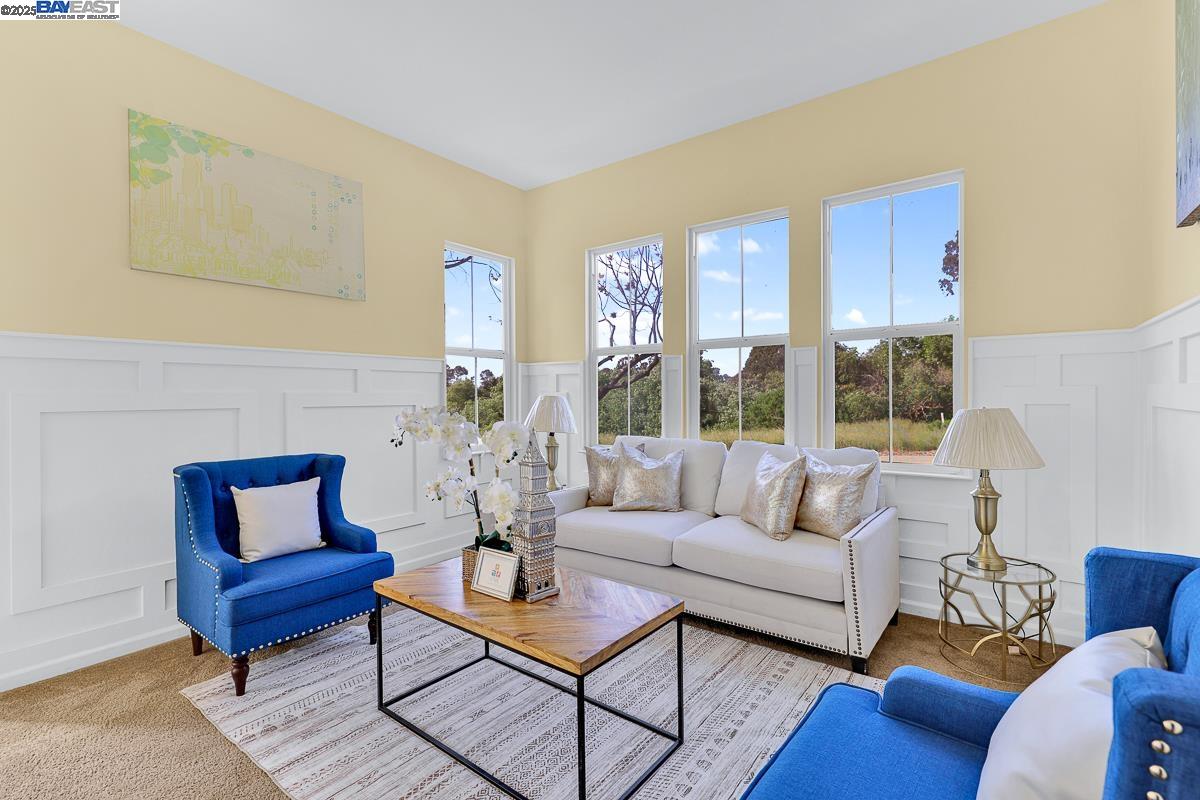 436 Wood Glen Dr