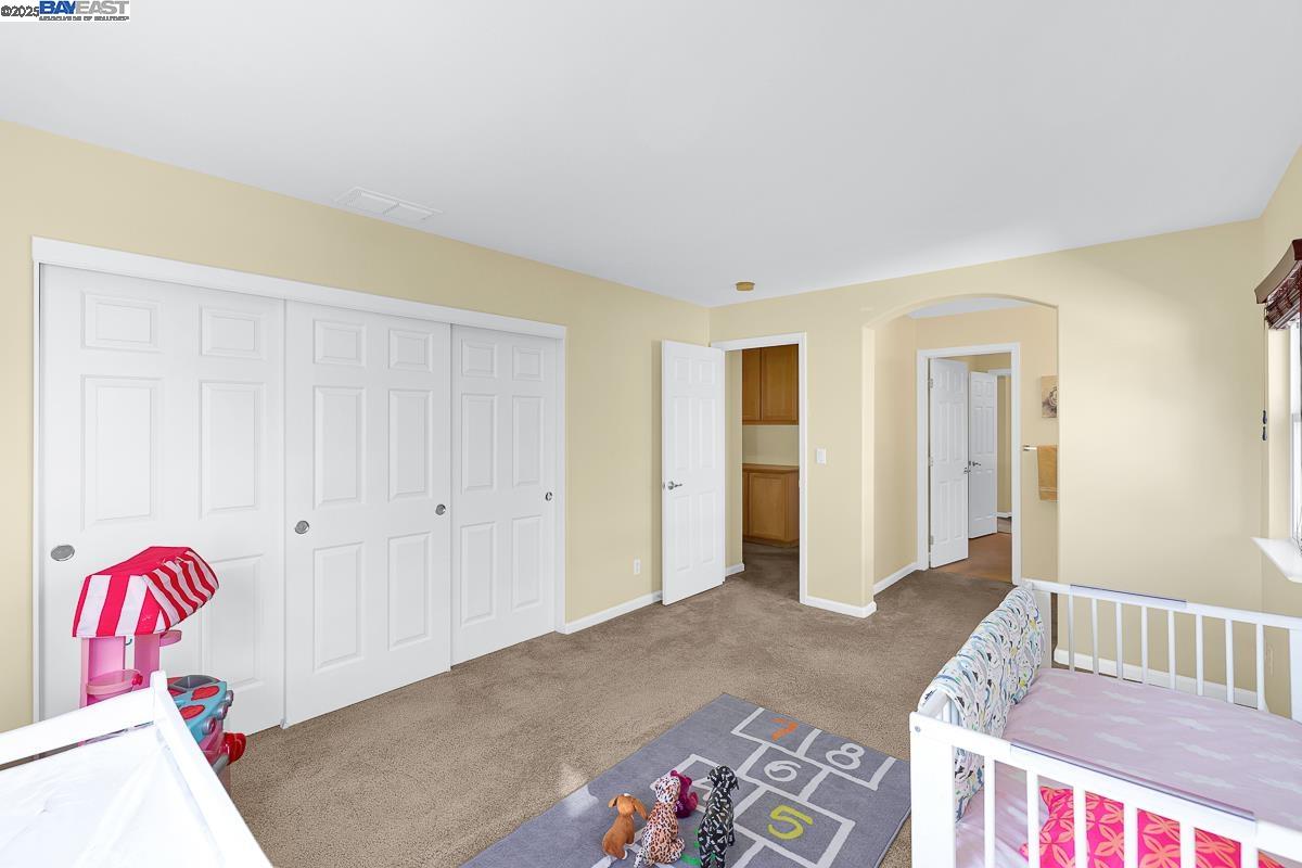 436 Wood Glen Dr