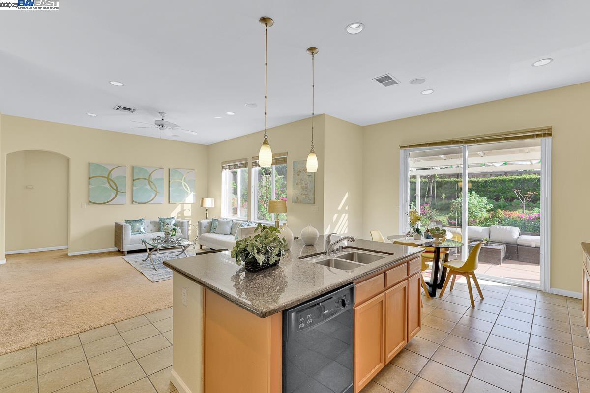 436 Wood Glen Dr