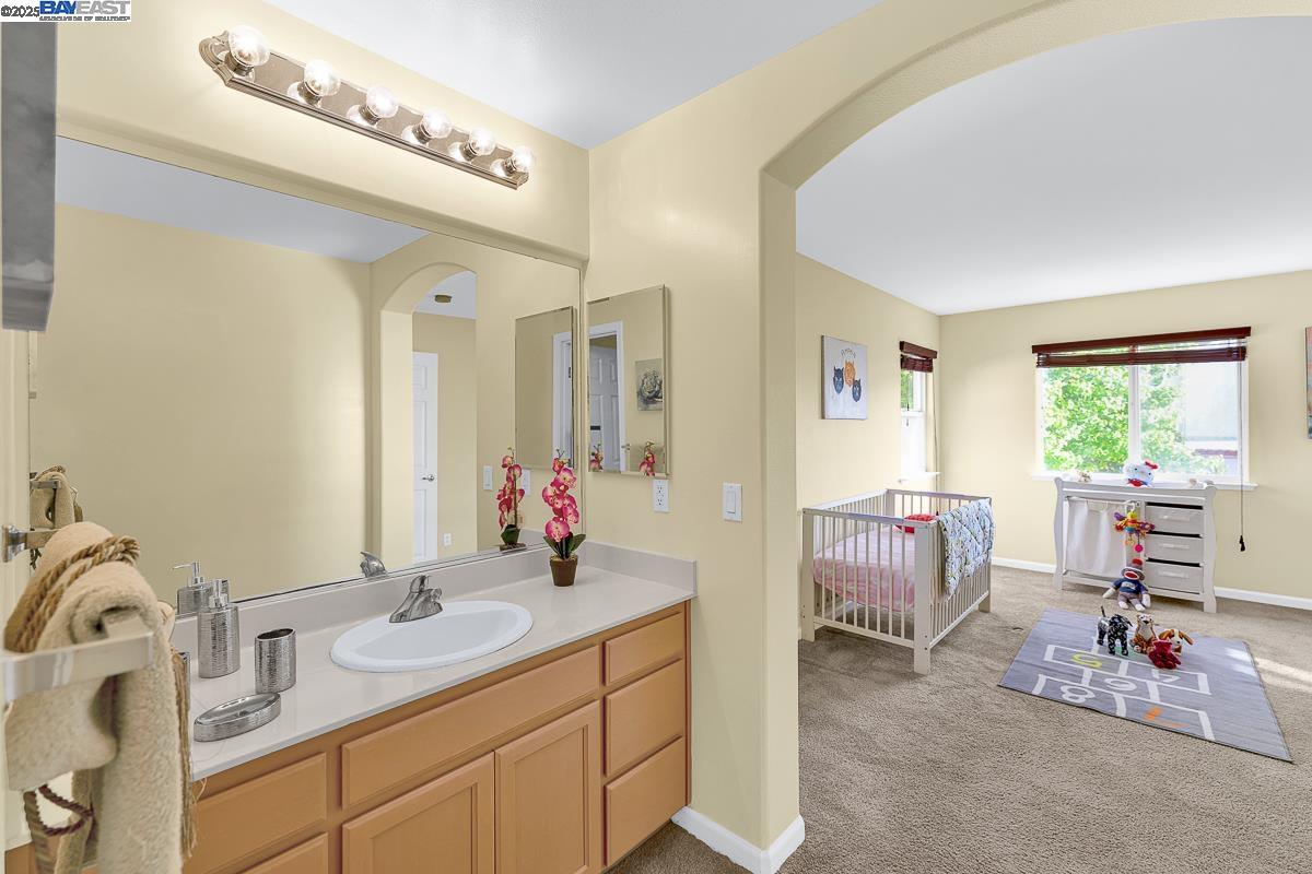 436 Wood Glen Dr