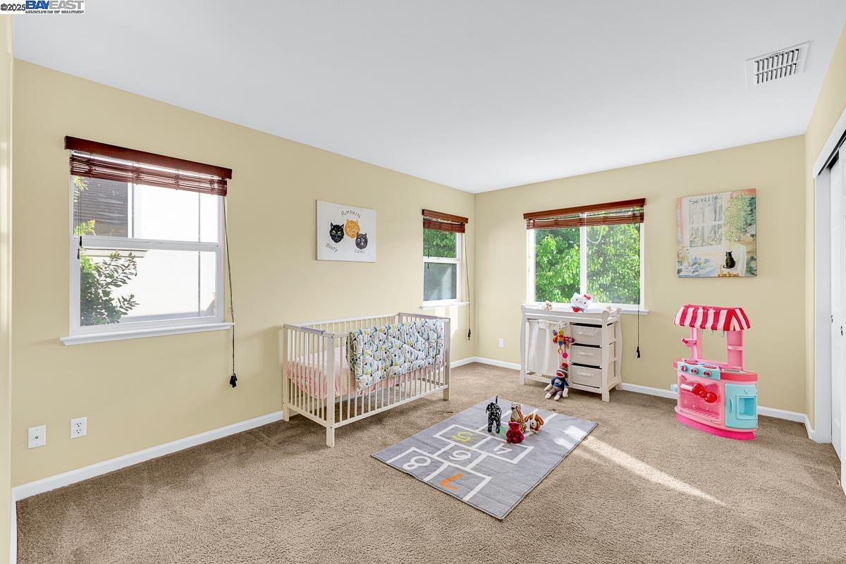 436 Wood Glen Dr
