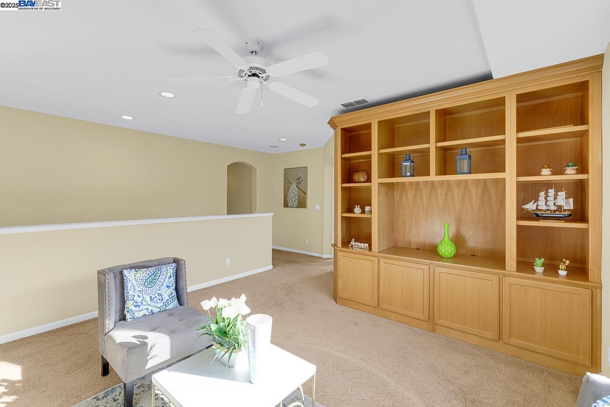 436 Wood Glen Dr