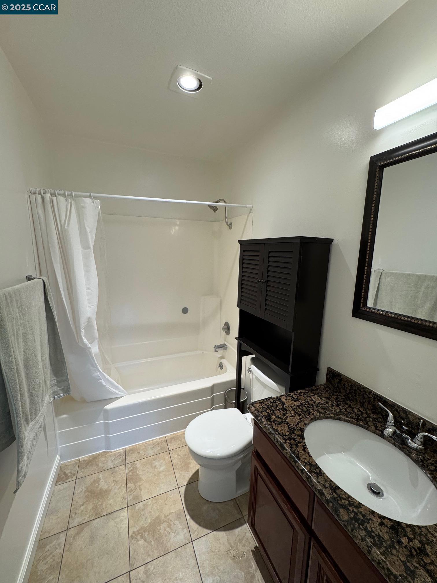 1060 Oak Grove Rd # 25