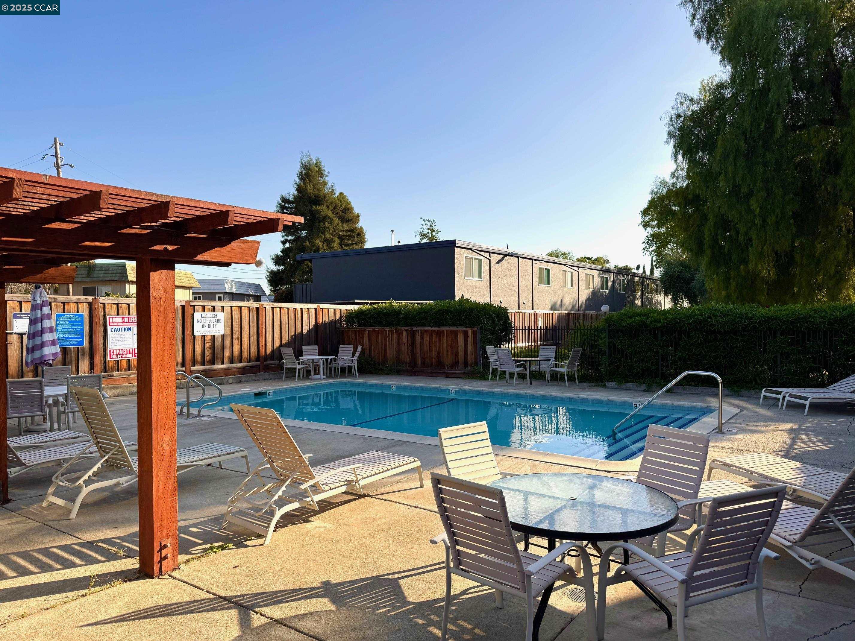 1060 Oak Grove Rd # 25