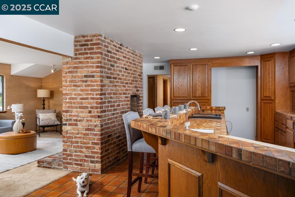 216 Castle Glen Rd