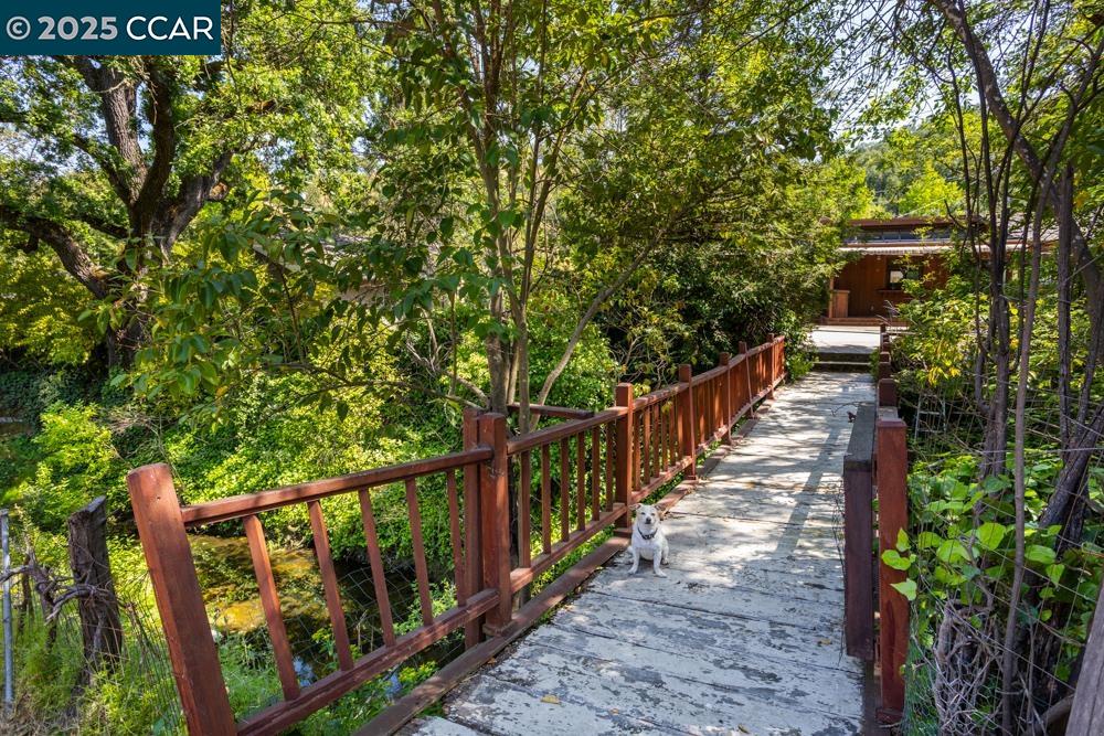 216 Castle Glen Rd
