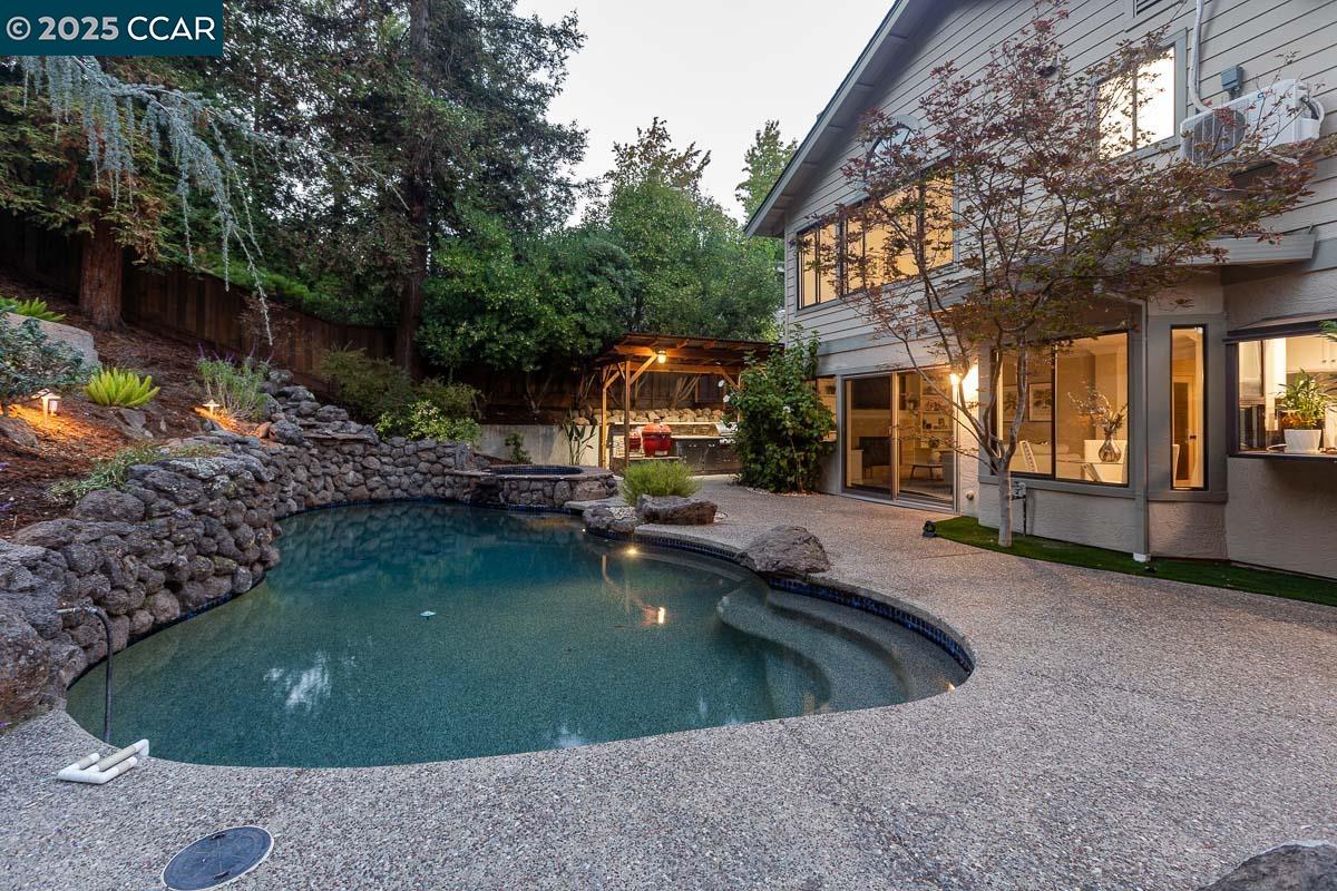 311 Valley High Dr