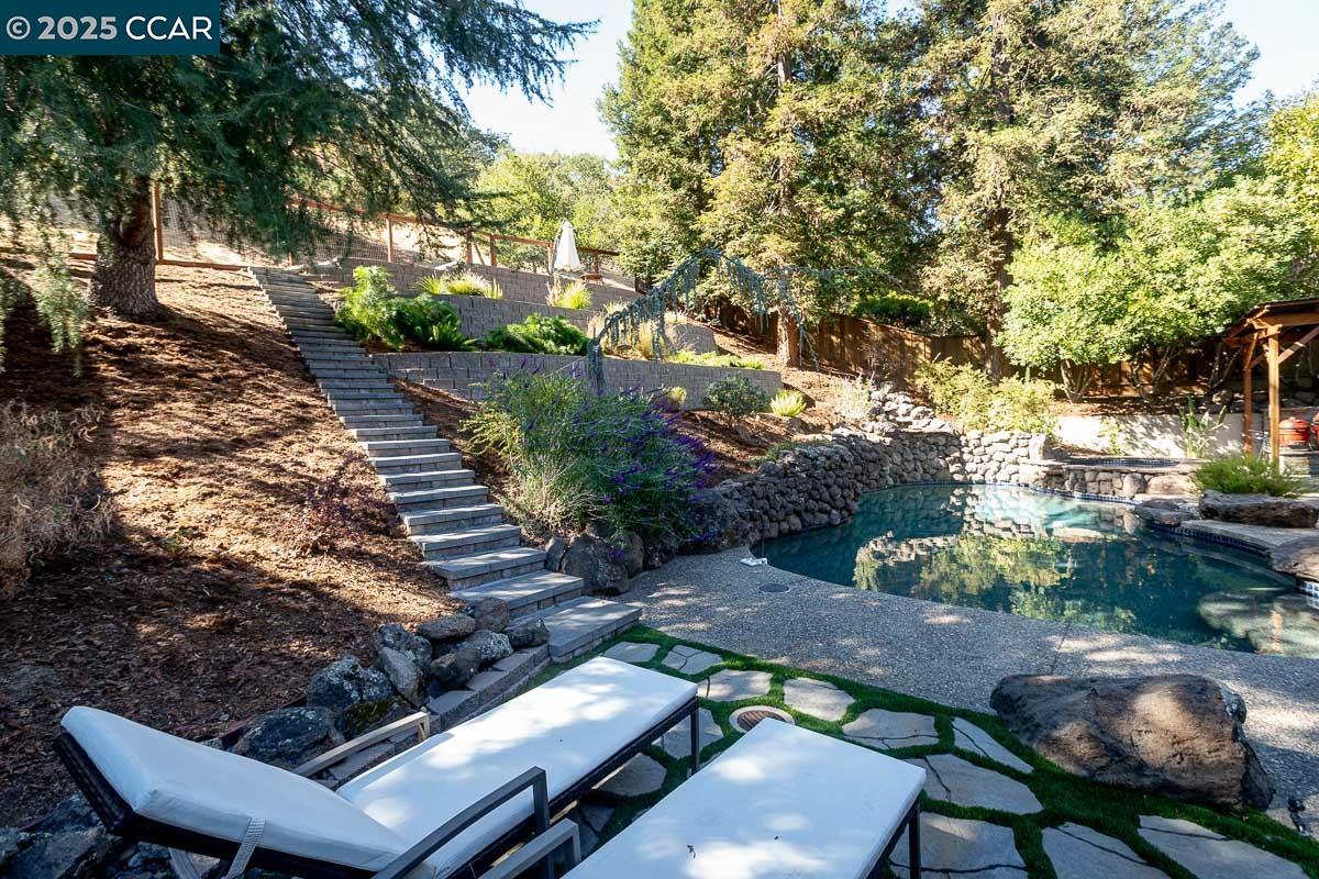 311 Valley High Dr
