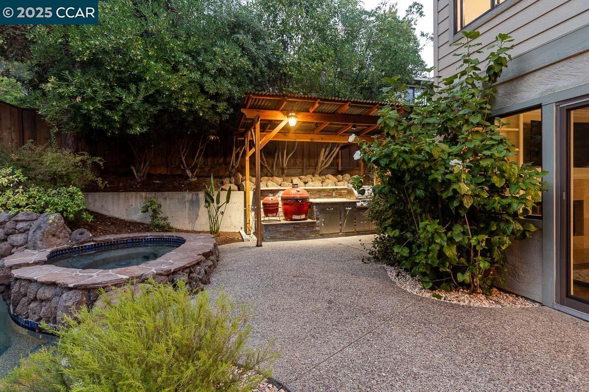311 Valley High Dr
