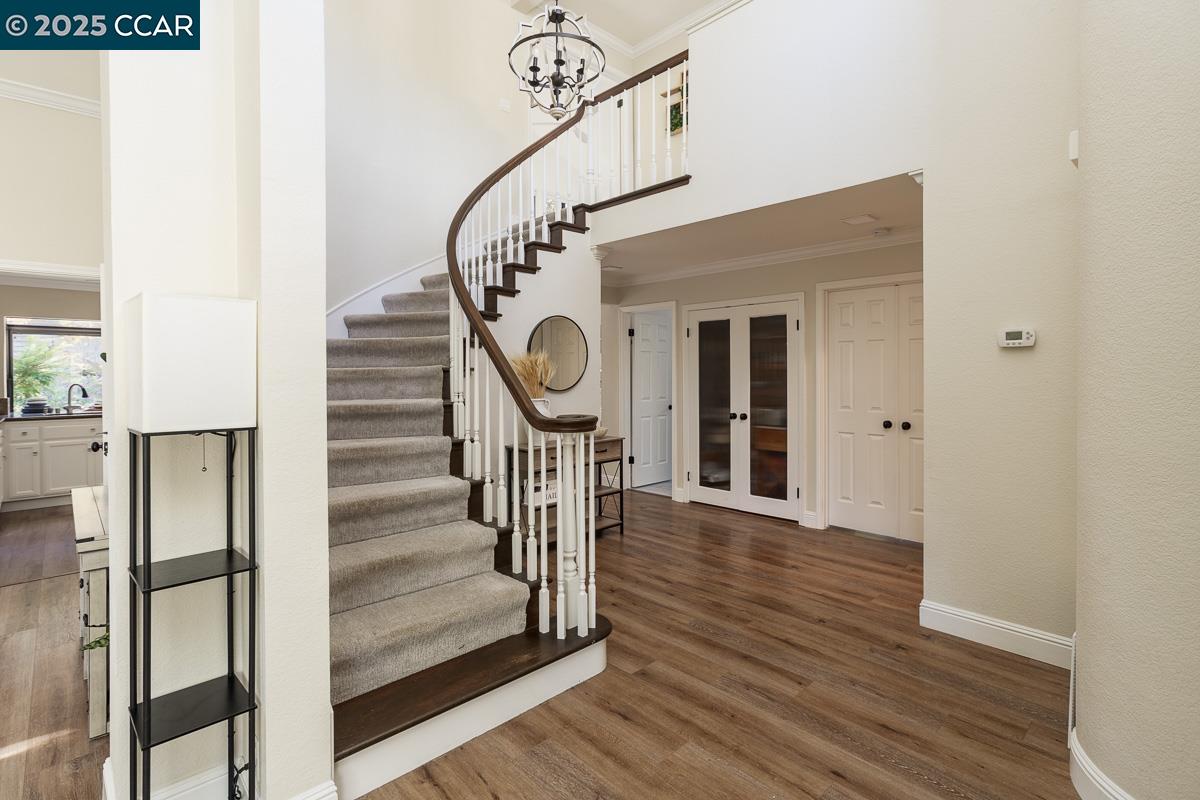 311 Valley High Dr