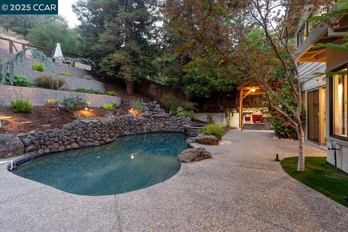 311 Valley High Dr