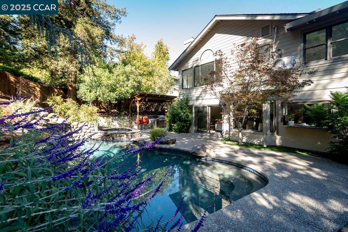 311 Valley High Dr