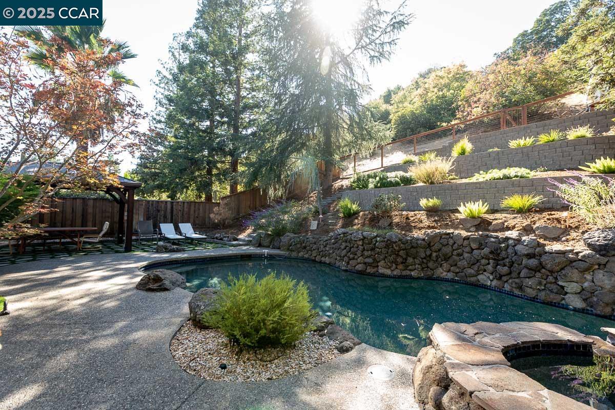 311 Valley High Dr