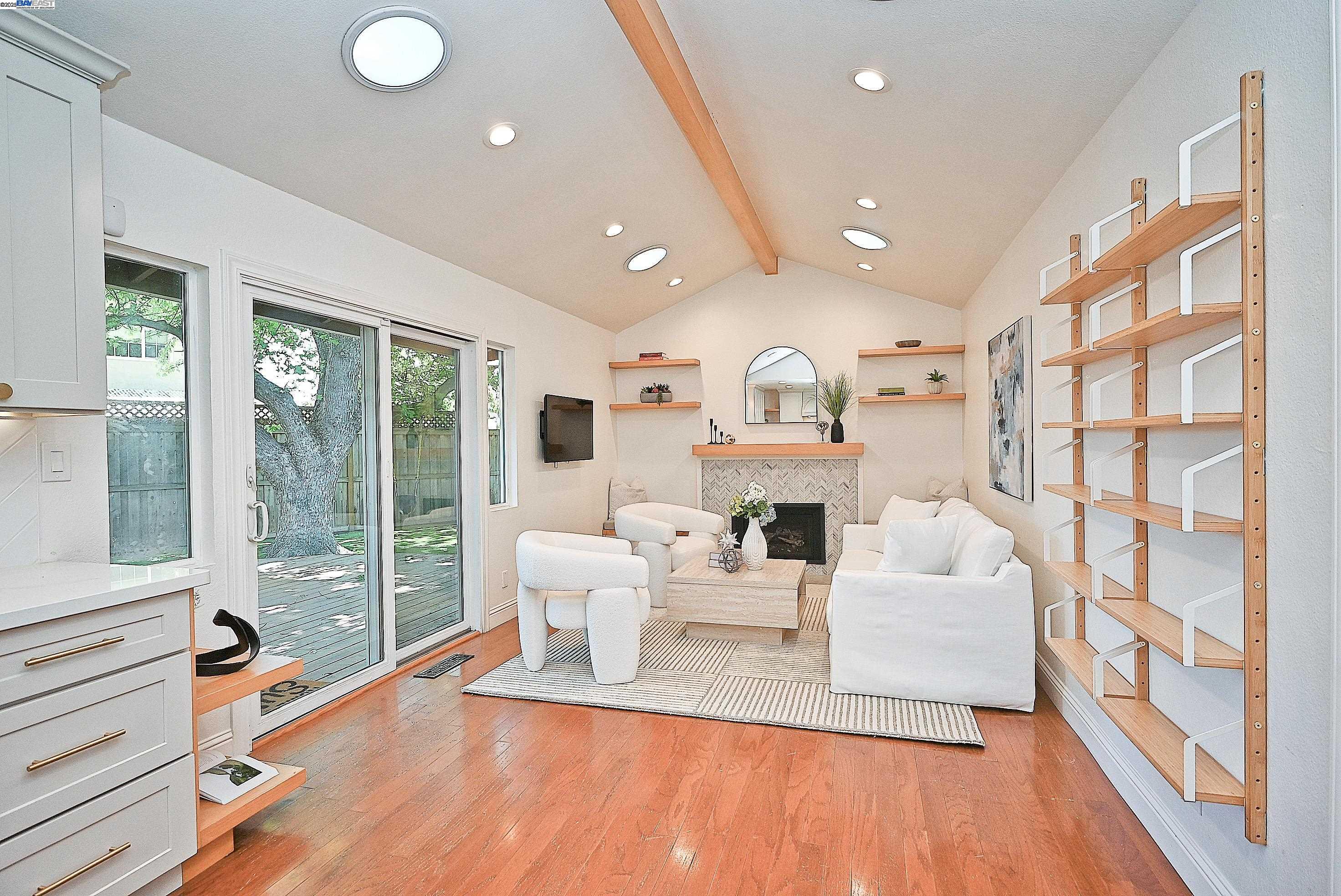 7776 Dublin Green Ct